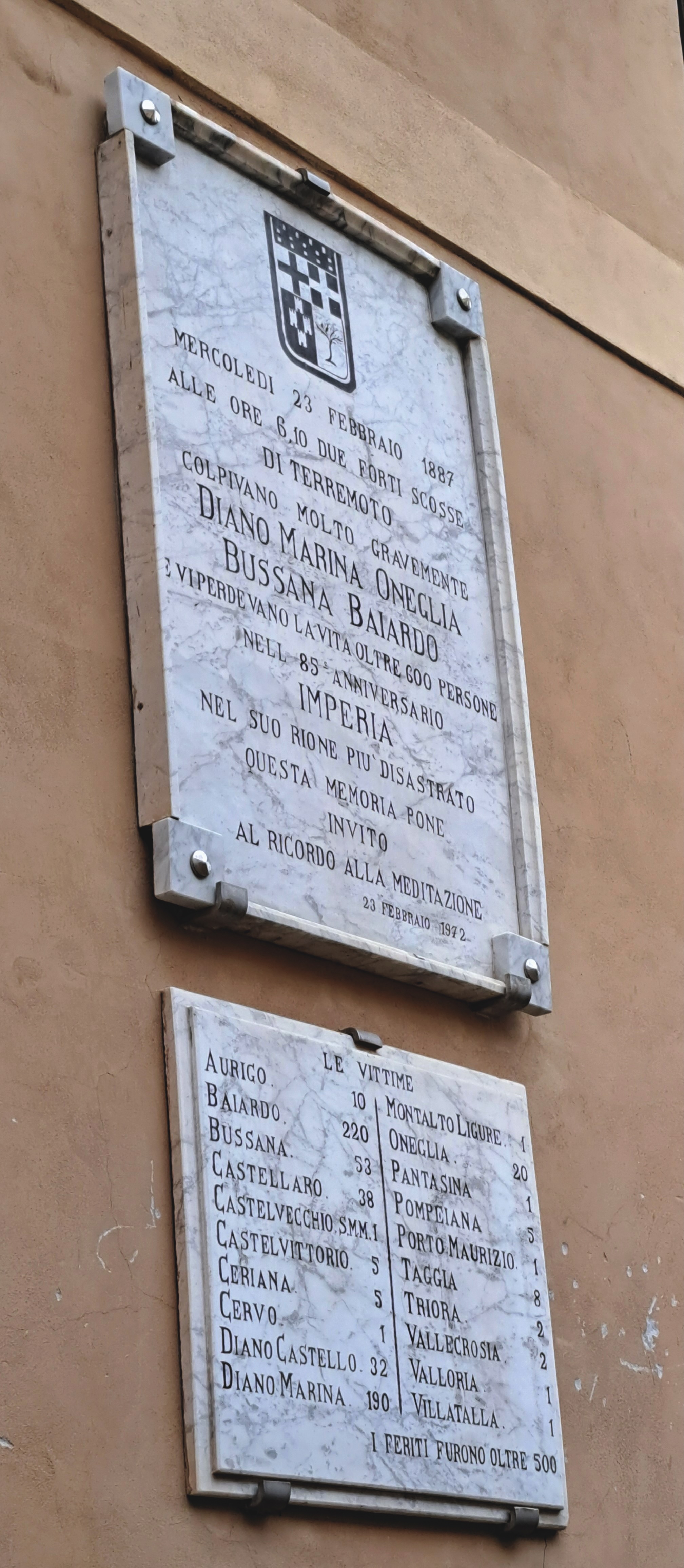 Lapide in memoria del terremoto, Oneglia